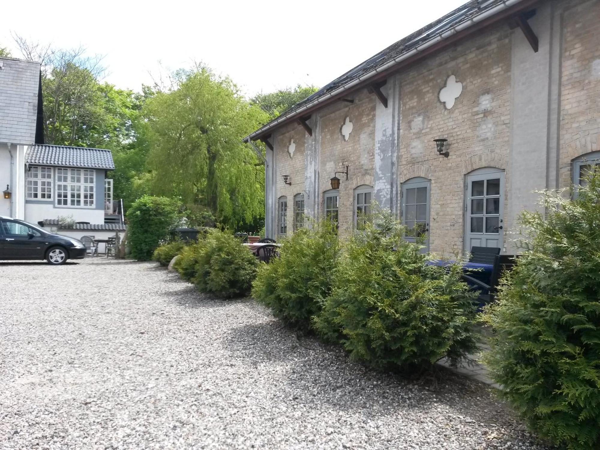 Skelstrupgaard Apartments Maribo Esterno foto