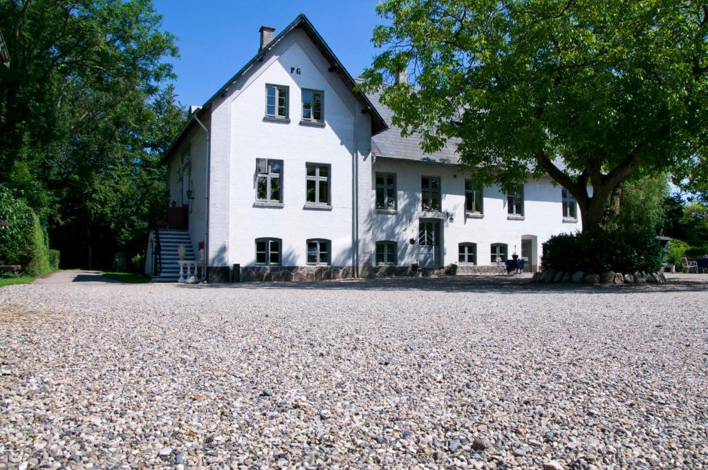 Skelstrupgaard Apartments Maribo Esterno foto